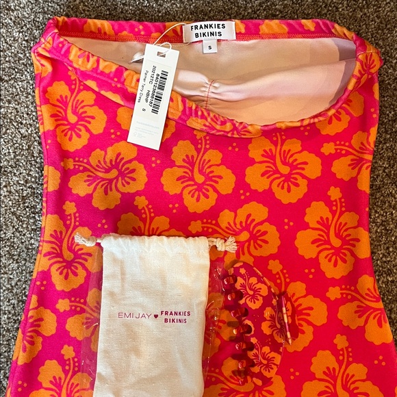 Frankie's Bikinis Pink and Orange Floral Top - Picture 2 of 3